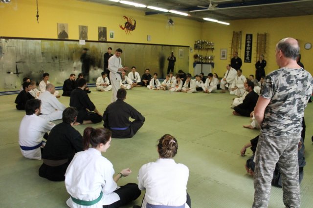 aiek2013118.jpg